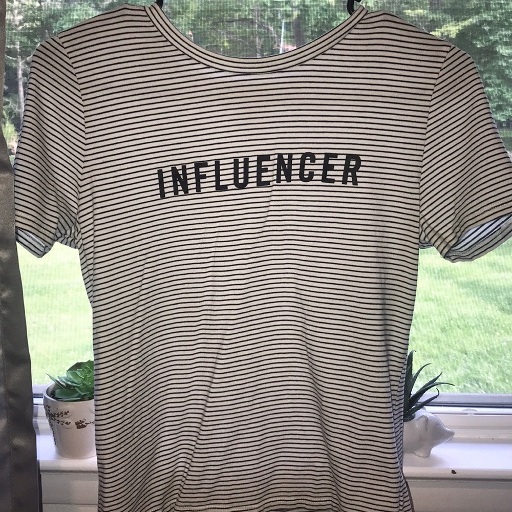 Forever 21 “INFLUENCER” Tee
